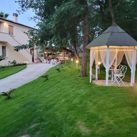 Casale Angela Apartment Torrevecchia Teatina Екстериор снимка