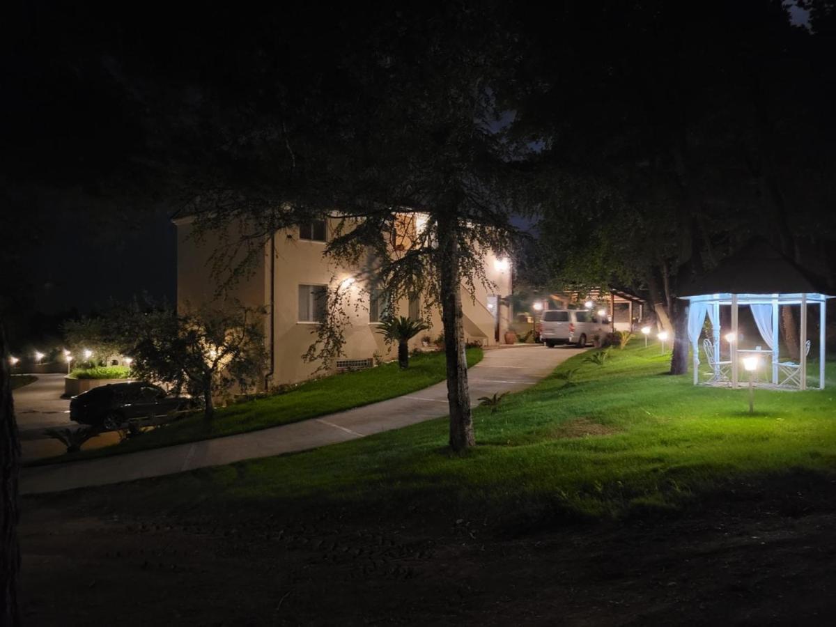 Casale Angela Apartment Torrevecchia Teatina Екстериор снимка